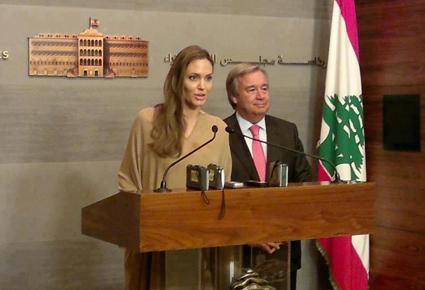  هل أنجيلينا جولي عربيّة أكثر من النجوم العرب؟